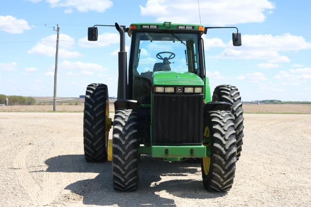 Image of John Deere 8100 equipment image 3