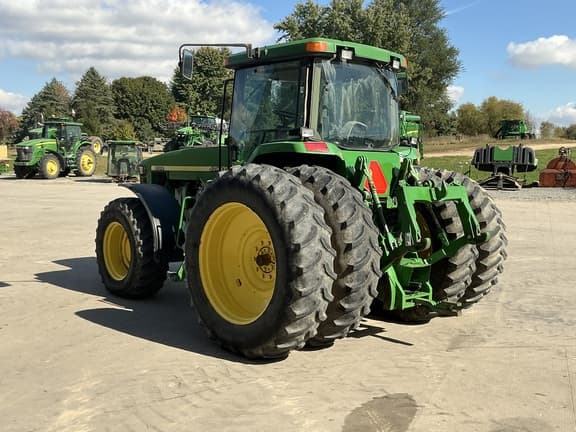 Image of John Deere 8100 equipment image 2