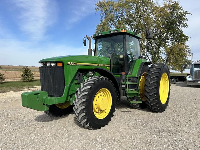 Image of John Deere 8100 equipment image 1