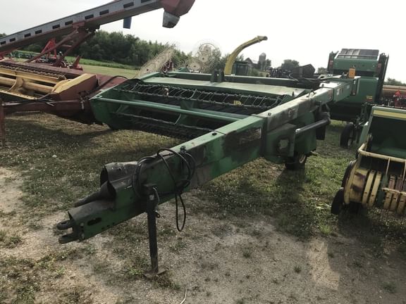 Main image John Deere 820