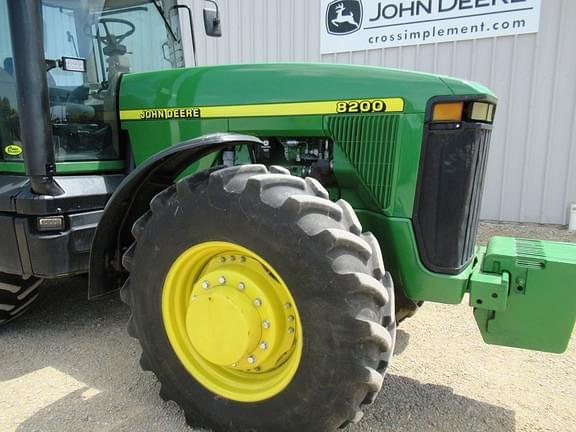 Image of John Deere 8200 equipment image 3