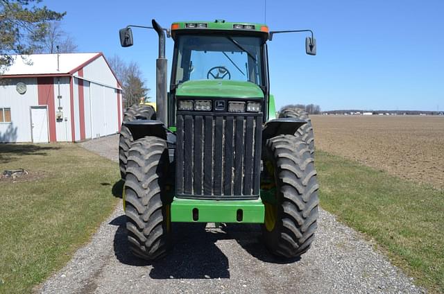 Image of John Deere 8200 equipment image 4