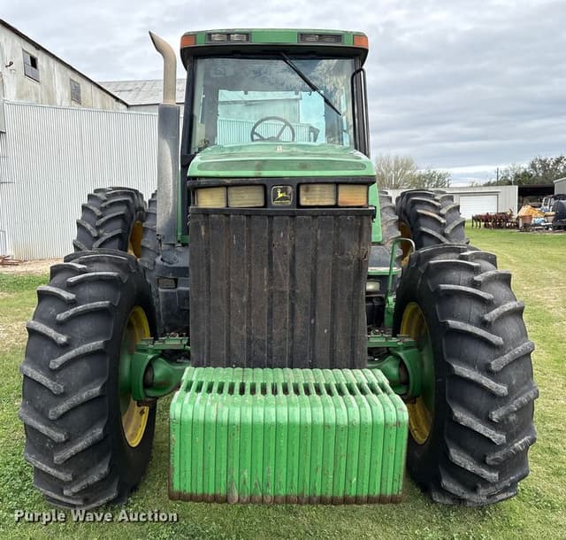 Image of John Deere 8200 equipment image 1