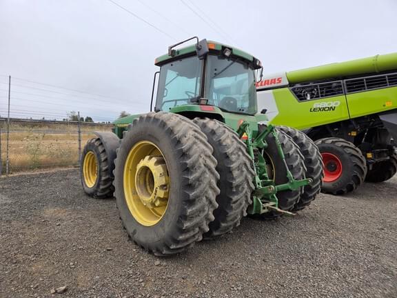 Image of John Deere 8300 equipment image 2