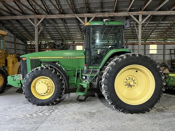 Image of John Deere 8300 equipment image 1