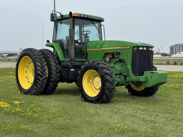 Image of John Deere 8300 equipment image 4