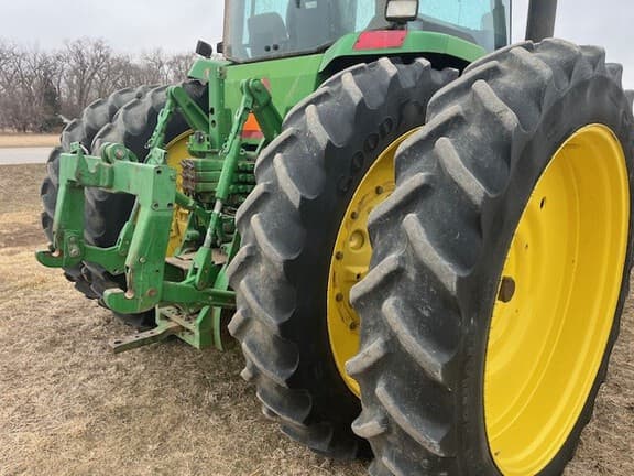 Image of John Deere 8300 equipment image 4