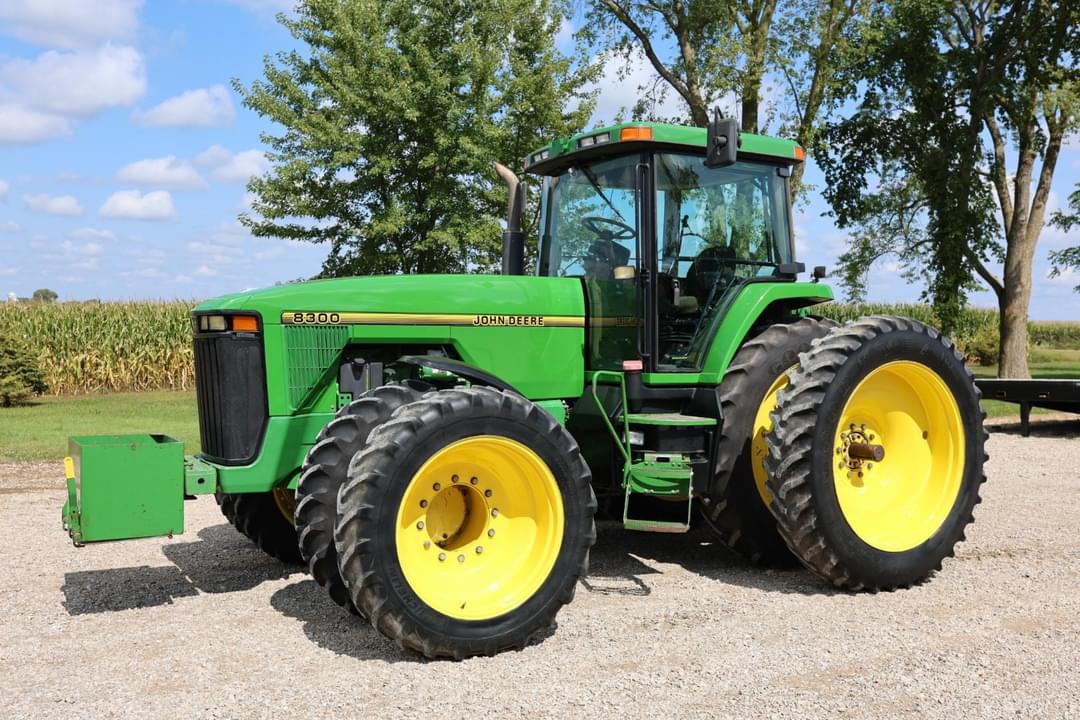 Image of John Deere 8300 Primary image