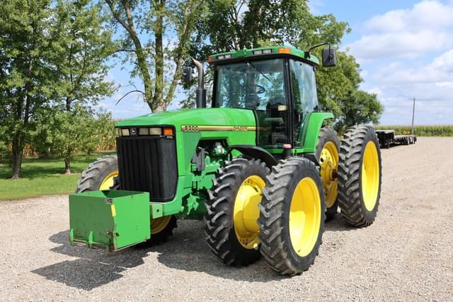 Image of John Deere 8300 equipment image 2