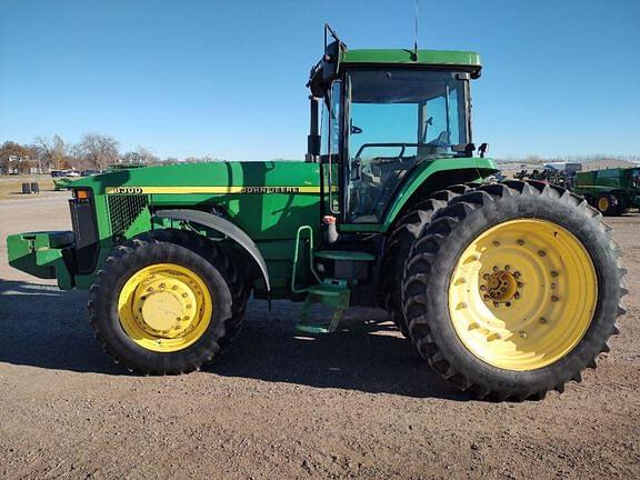 Image of John Deere 8300 equipment image 1