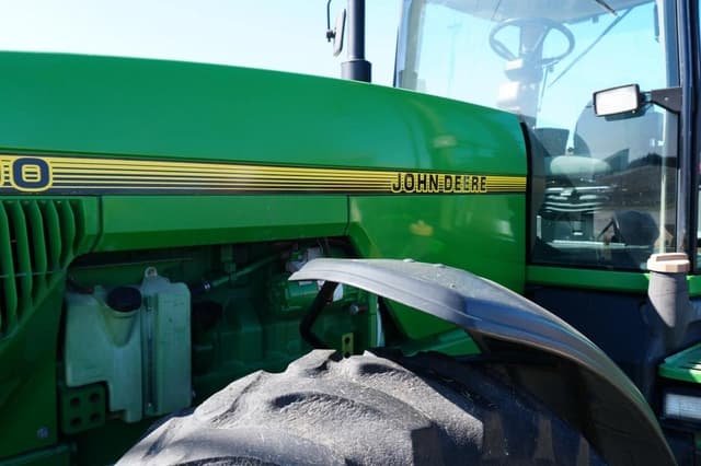 Image of John Deere 8300 equipment image 2