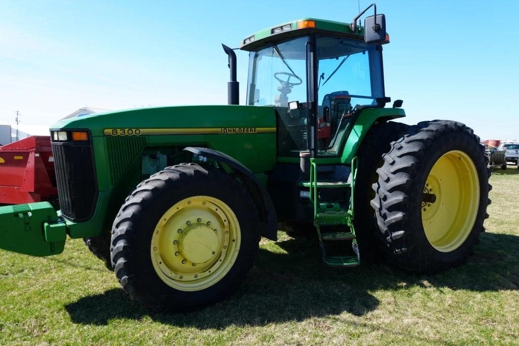 Image of John Deere 8300 Primary image