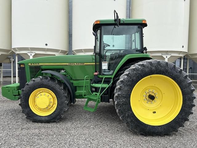 Image of John Deere 8300 equipment image 2