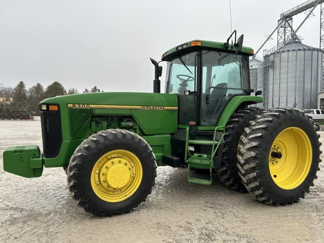 Image of John Deere 8300 equipment image 1