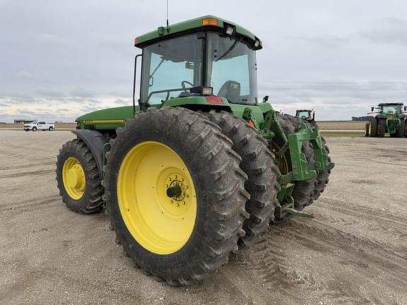 Image of John Deere 8300 equipment image 4