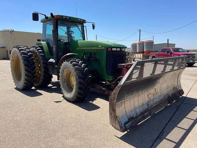 Image of John Deere 8300 equipment image 1
