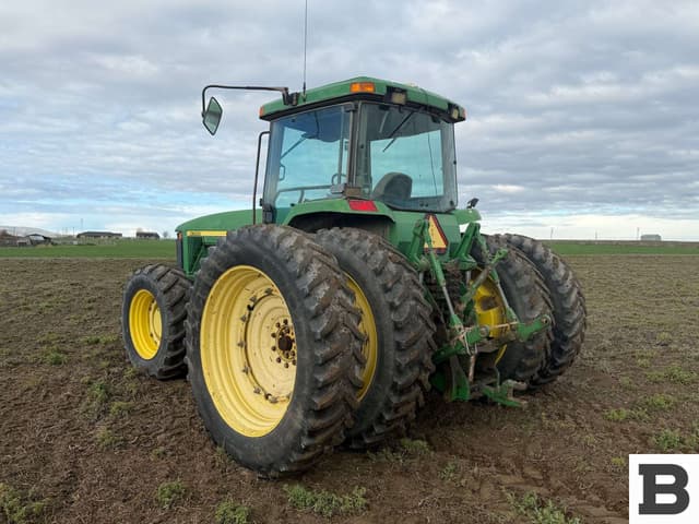 Image of John Deere 8300 equipment image 3