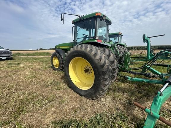 Image of John Deere 8400 equipment image 4