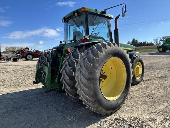 Image of John Deere 8400 equipment image 3
