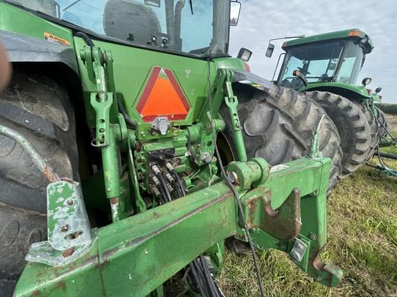 Image of John Deere 8400 equipment image 1