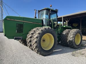 1995 John Deere 8570 Image