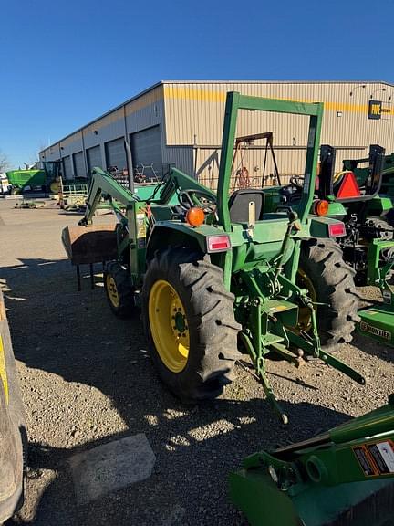 Image of John Deere 870 equipment image 1