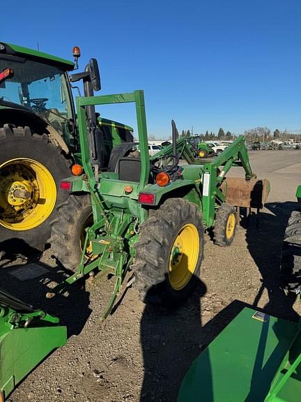 Image of John Deere 870 equipment image 3