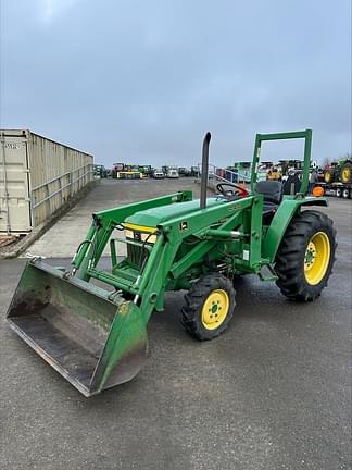 Image of John Deere 870 Primary image