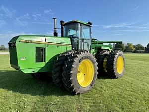 1995 John Deere 8770 Image