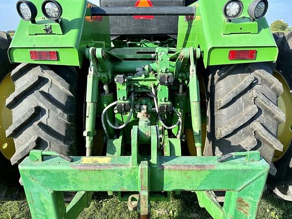 Image of John Deere 8770 equipment image 2