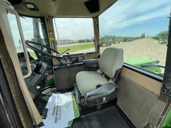 Image of John Deere 8770 equipment image 2