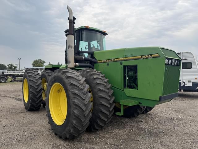 Image of John Deere 8770 equipment image 1