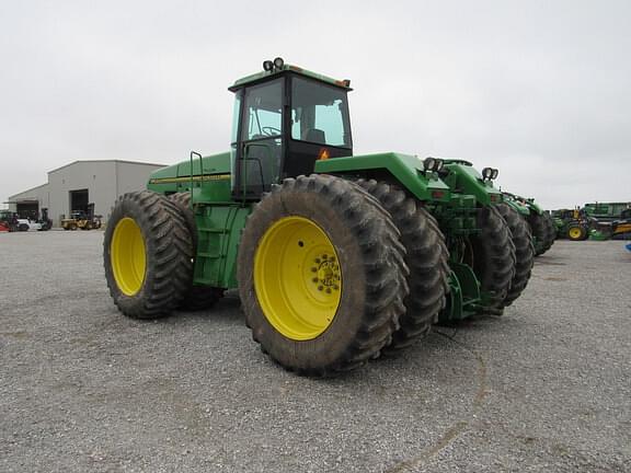 Image of John Deere 8770 equipment image 2