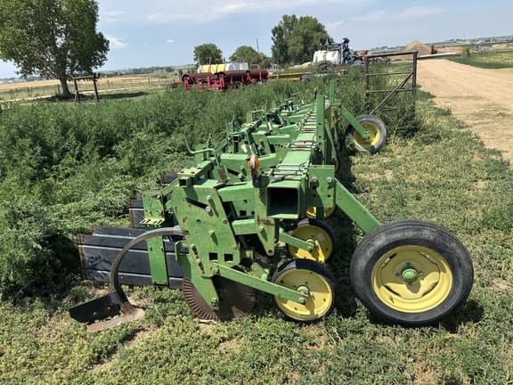 Image of John Deere 886 equipment image 4