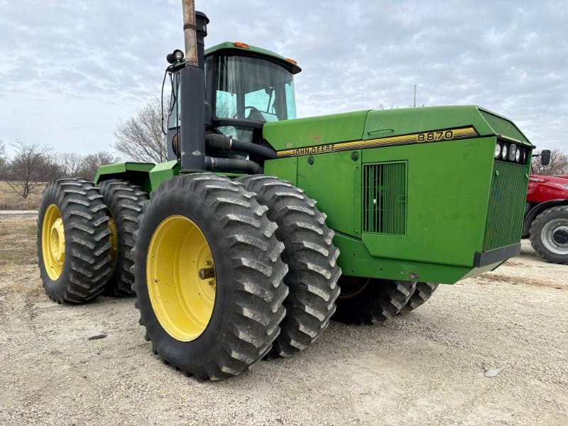 1995 John Deere 8870 Equipment Image0