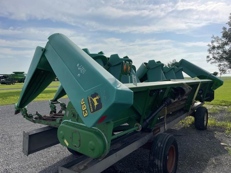 1995 John Deere 893 Equipment Image0