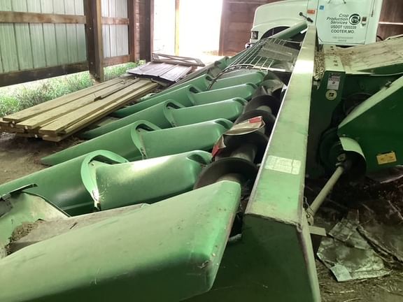 1995 John Deere 893 Equipment Image0