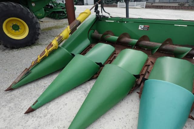 Image of John Deere 893 equipment image 4