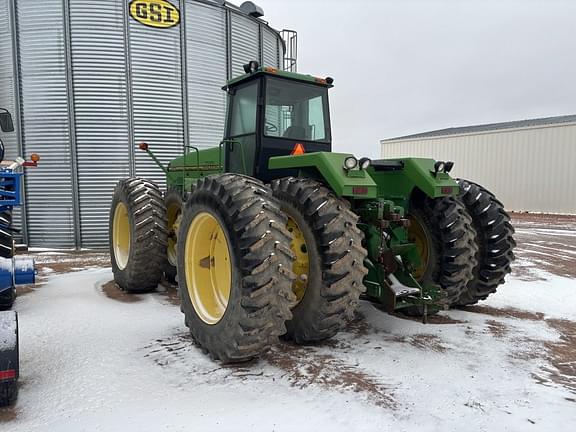 Image of John Deere 8970 equipment image 1