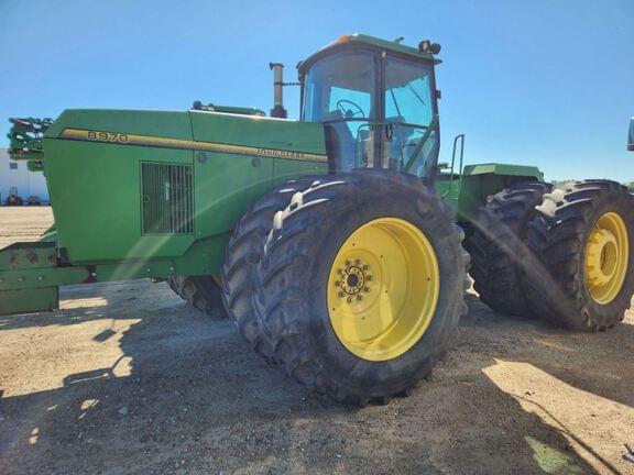 Image of John Deere 8970 equipment image 1