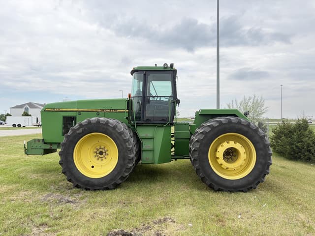Image of John Deere 8970 equipment image 1
