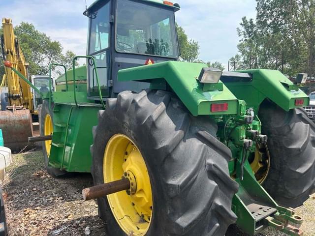 Image of John Deere 8970 equipment image 1