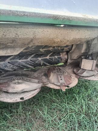 Image of John Deere 910 equipment image 3