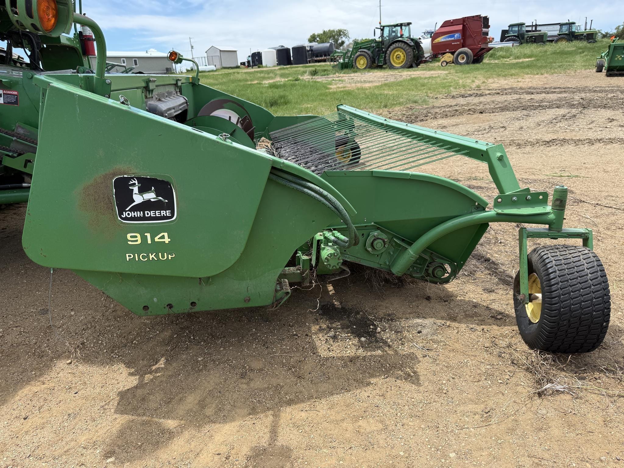1995 John Deere 914P Equipment Image0