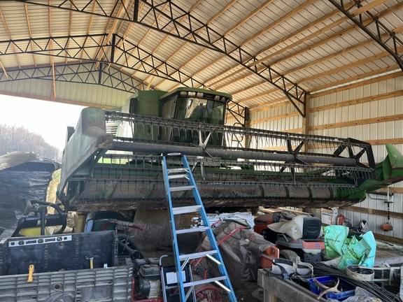 Image of John Deere 920 equipment image 2