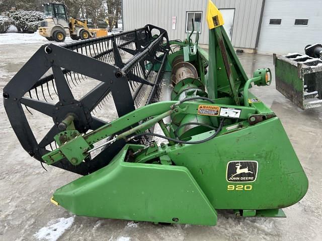 Image of John Deere 920F equipment image 4