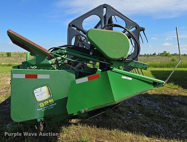 Image of John Deere 925 equipment image 3