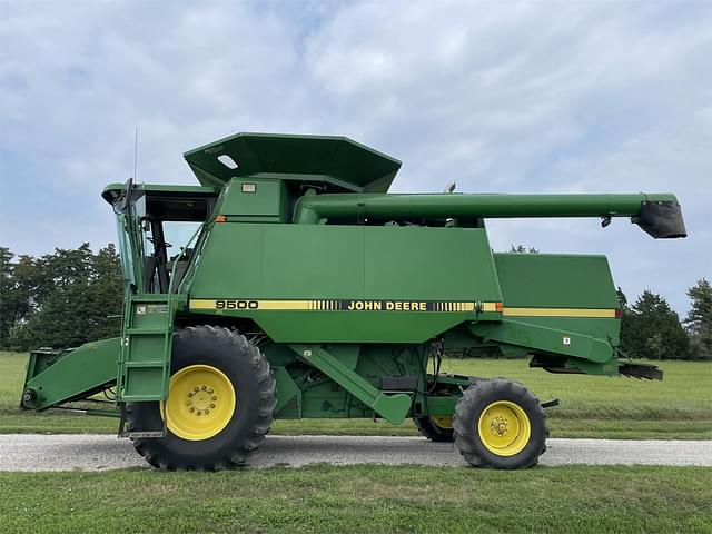 Image of John Deere 9500 equipment image 1