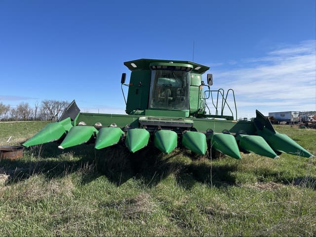 Image of John Deere 9600 equipment image 1