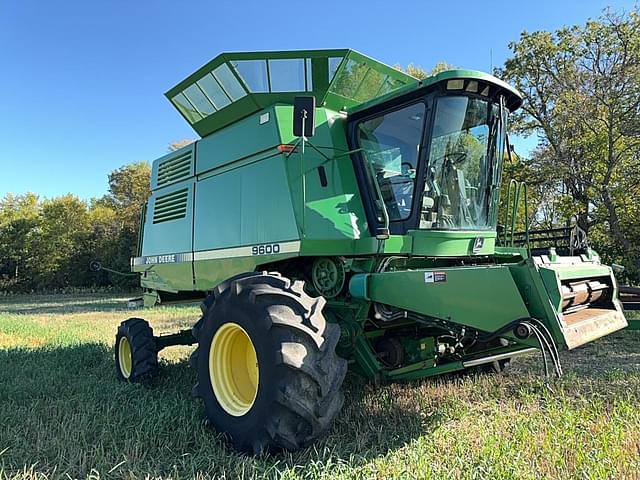 Image of John Deere 9600 equipment image 1